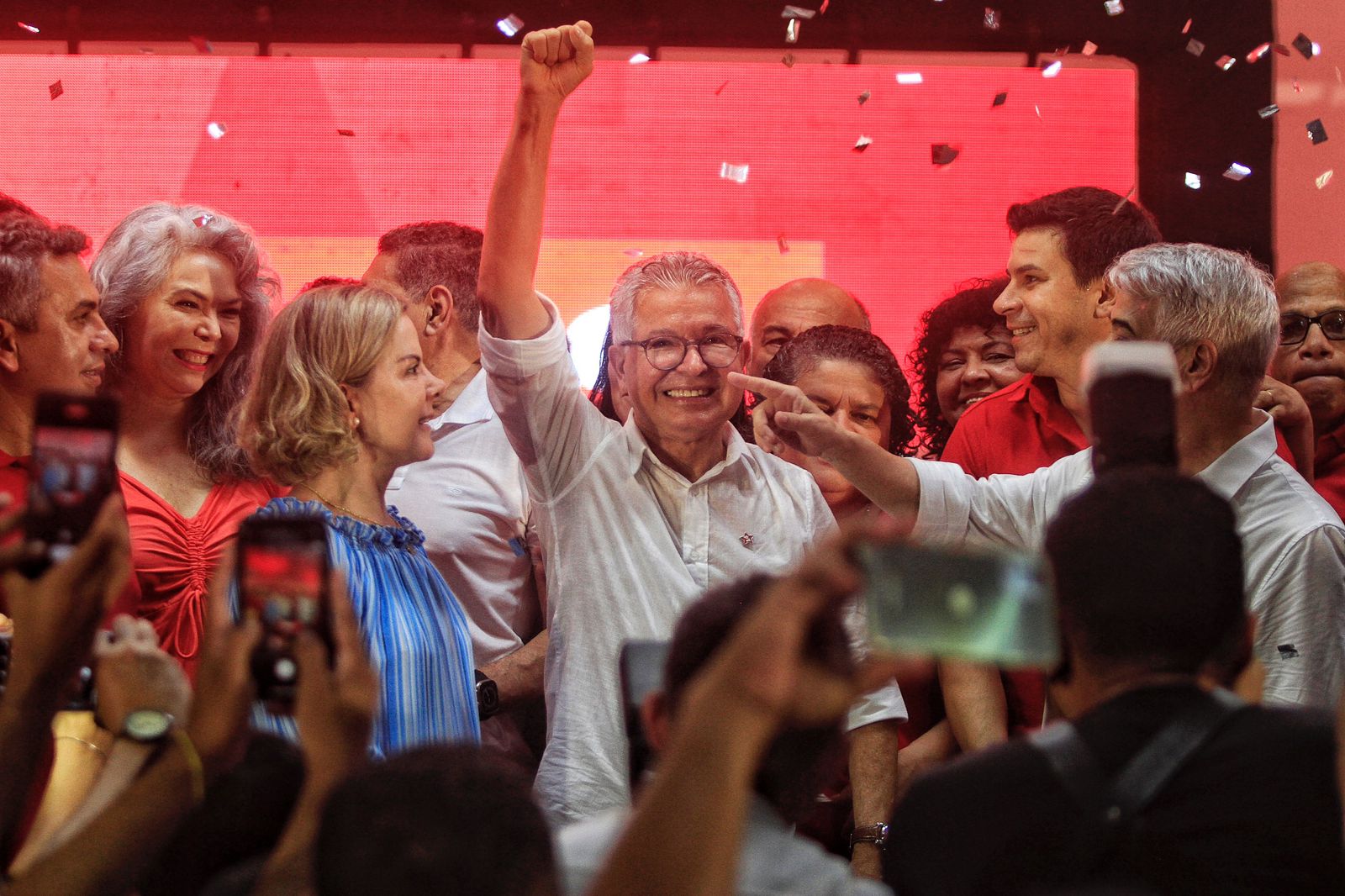 Filiao de Elias Gomes ao PT marca pontap inicial de sua pr-candidatura ao pleito de Jaboato, em 2024 (Rmulo Chico/Diario de Pernambuco)