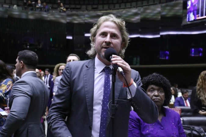 O lder petista afirmou que integrantes das frentes parlamentares que criticam decises do STF sobre marco temporal, aborto e drogas j tiveram o dia inteiro hoje para protestar (foto: Bruno Spada/Cmara dos Deputados )