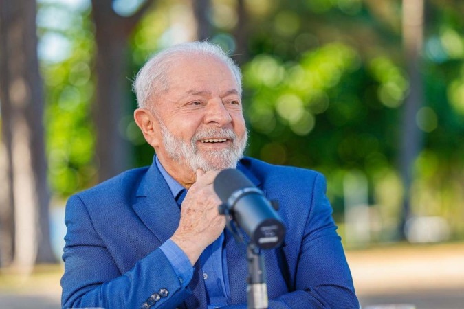 Lula chegou ao hospital Srio Libans, em Braslia, por volta das 8h, para ser internado e realizar cirurgia no quadril  (foto: Reproduo/Ricardo Stuckert/PR )