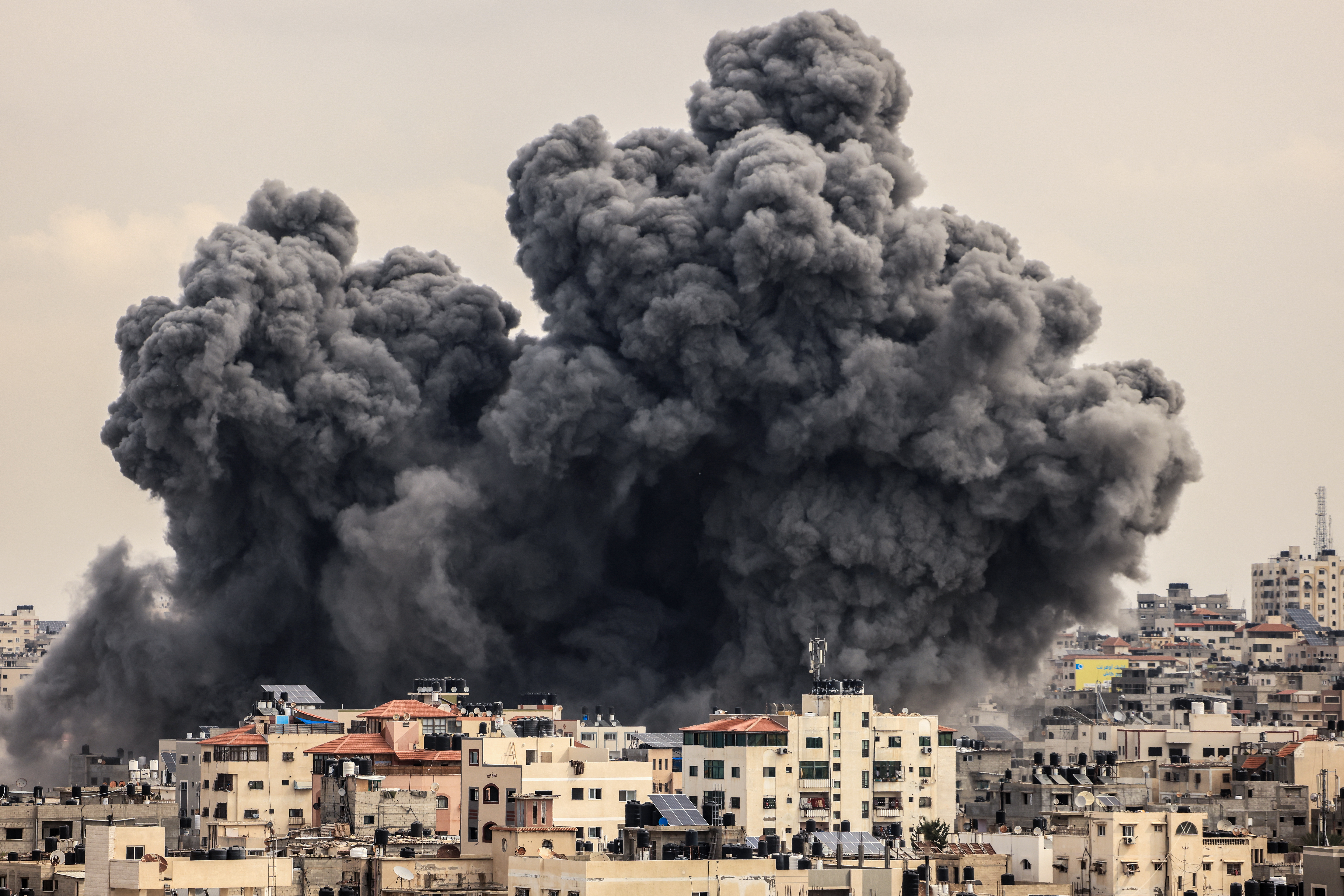 Israel lamentou que Trk no tenha rotulado os ataques do Hamas como atos de "terrorismo" (MAHMUD HAMS / AFP)