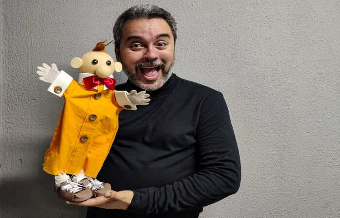  (Ator e diretor lcio Soares Lins  responsvel pela conduo das oficinas)