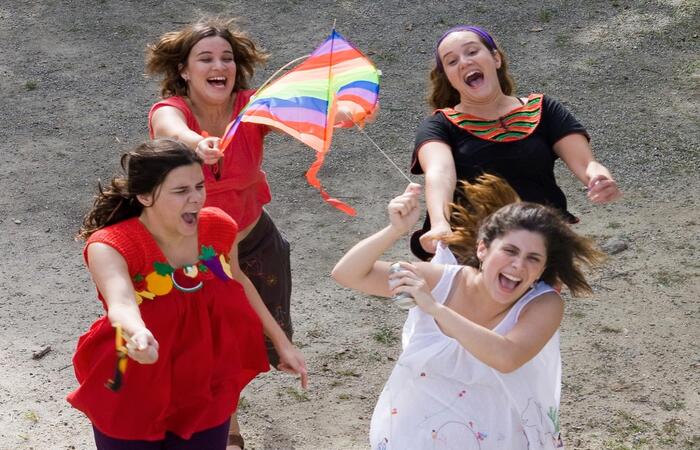 Paula Leal, Isadora Medella, Amora Pra e Nanan Gonzaga se uniram pelo mesmo desejo de fazer msica (Crdito: Andr Baptista)