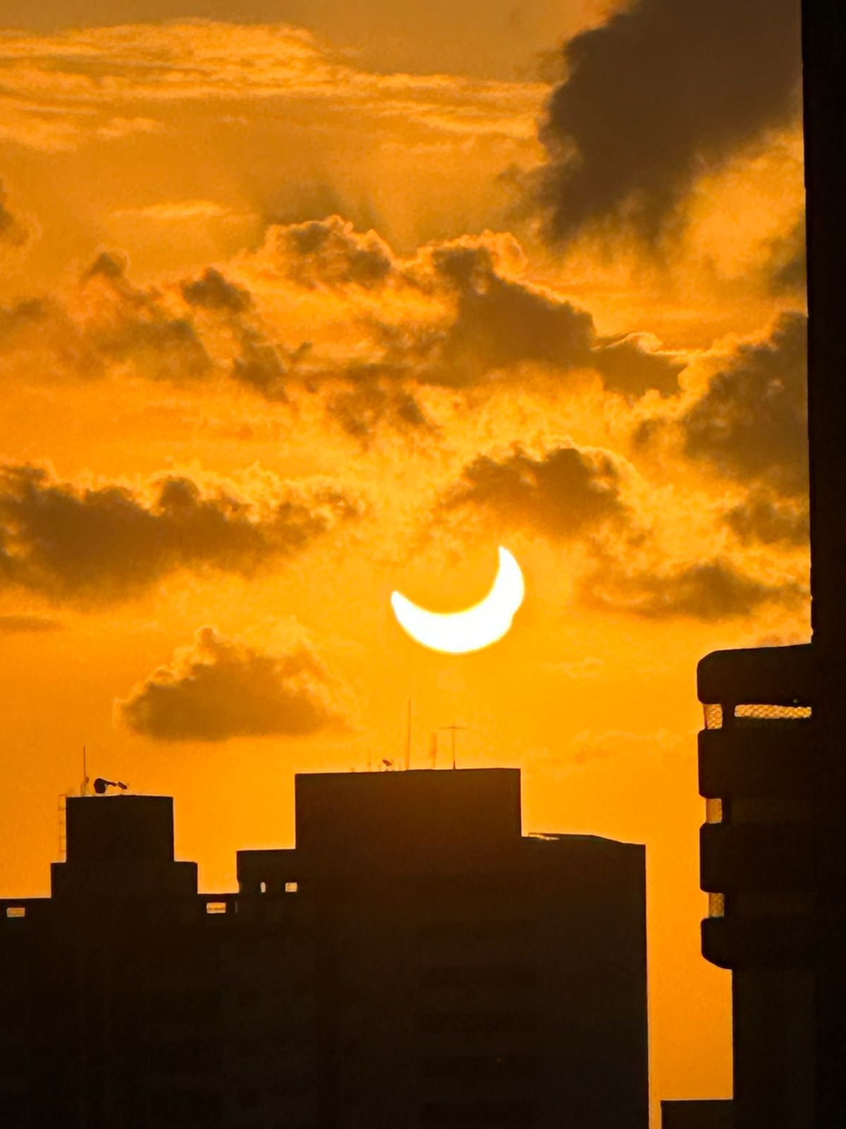 Eclipse Solar em Recife (Crdito: Rodrigo luna)
