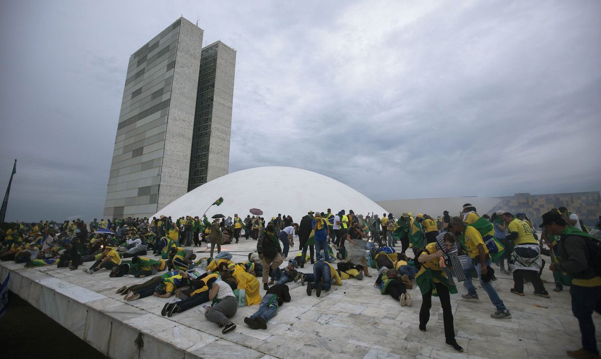 CPMI 8 de Janeiro: Ouve Sargento que assessorou Bolsonaro movimentou R$ 3,3  milhões 