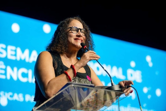 Ministra Luciana Santos faz anúncio de verba para ciência na abertura da 20ª Semana Nacional de Ciência e Tecnologia (foto: Rodrigo Cabral / Divulgação)