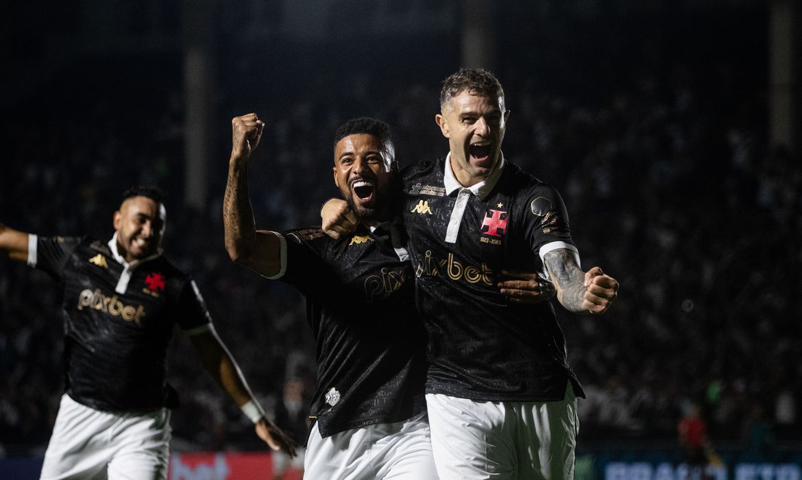 Santos x Vasco: onde assistir ao vivo, horário e escalações, brasileirão  série a