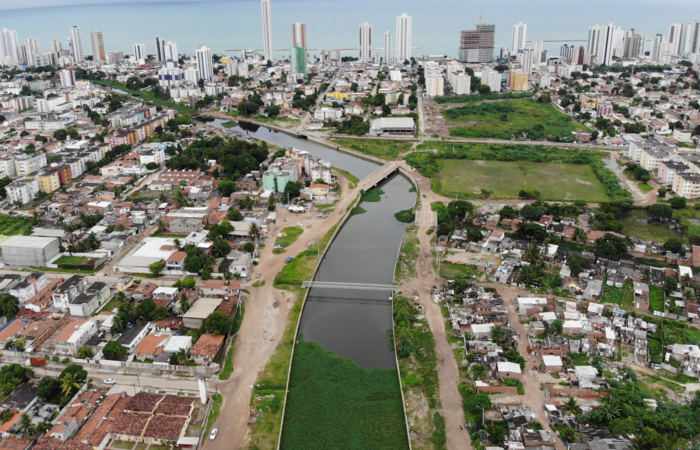 A Urbanizao da Bacia do Fragoso  considerada a maior obra em andamento na Regio Metropolitana do Recife. (Foto: Divulgao)