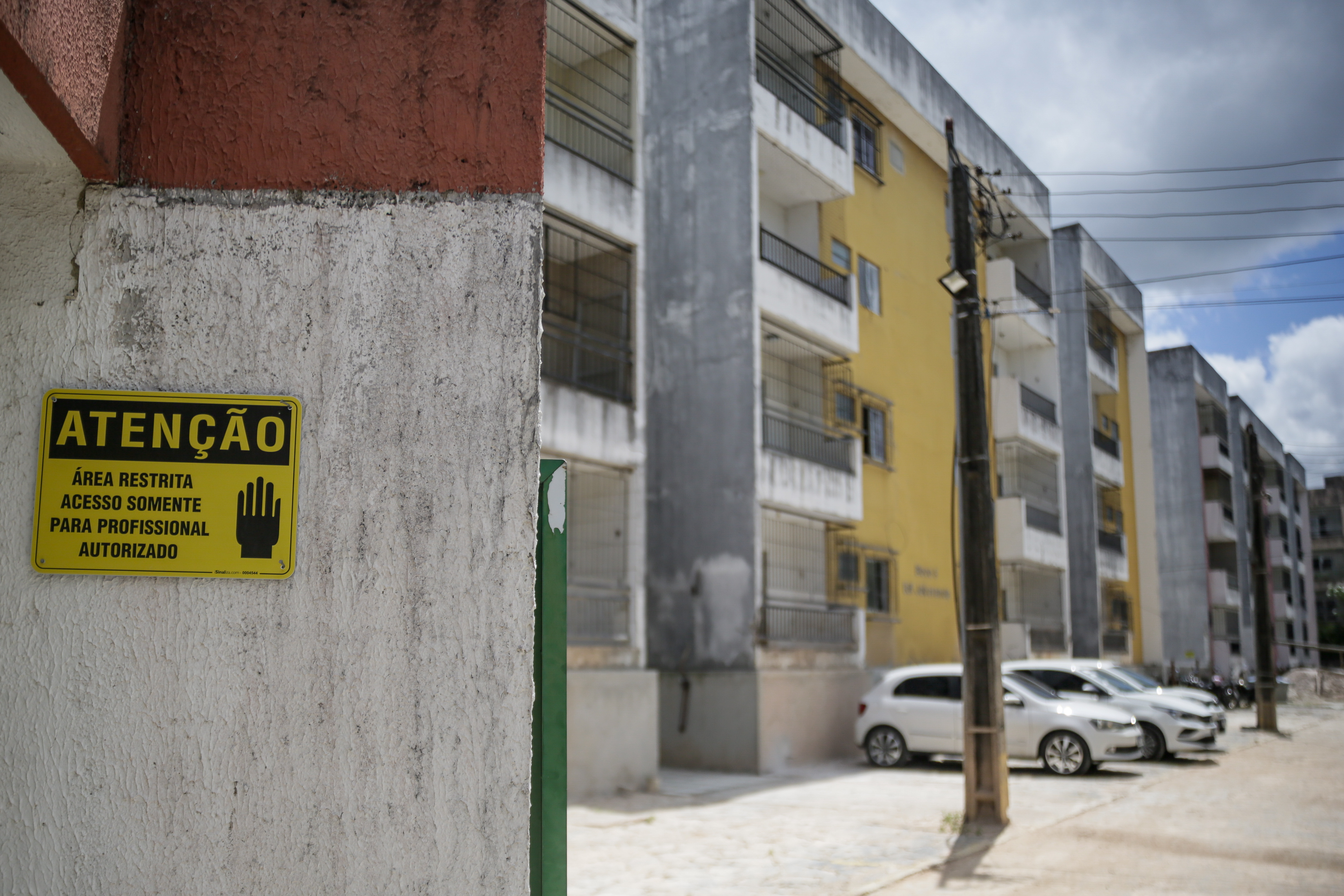 Residencial Bosque das Madeiras, no Cordeiro, está sendo reestruturados por recursos dos próprios moradores (Rafael Vieira/DP)