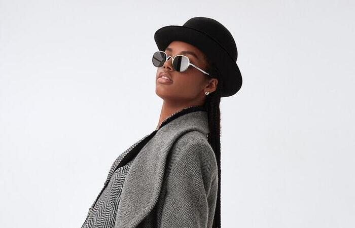Com apenas 20 anos, Sabryna j desfilou com a coleo de Outono-Inverno da Emporio Armani (Crdito: Divulgao)