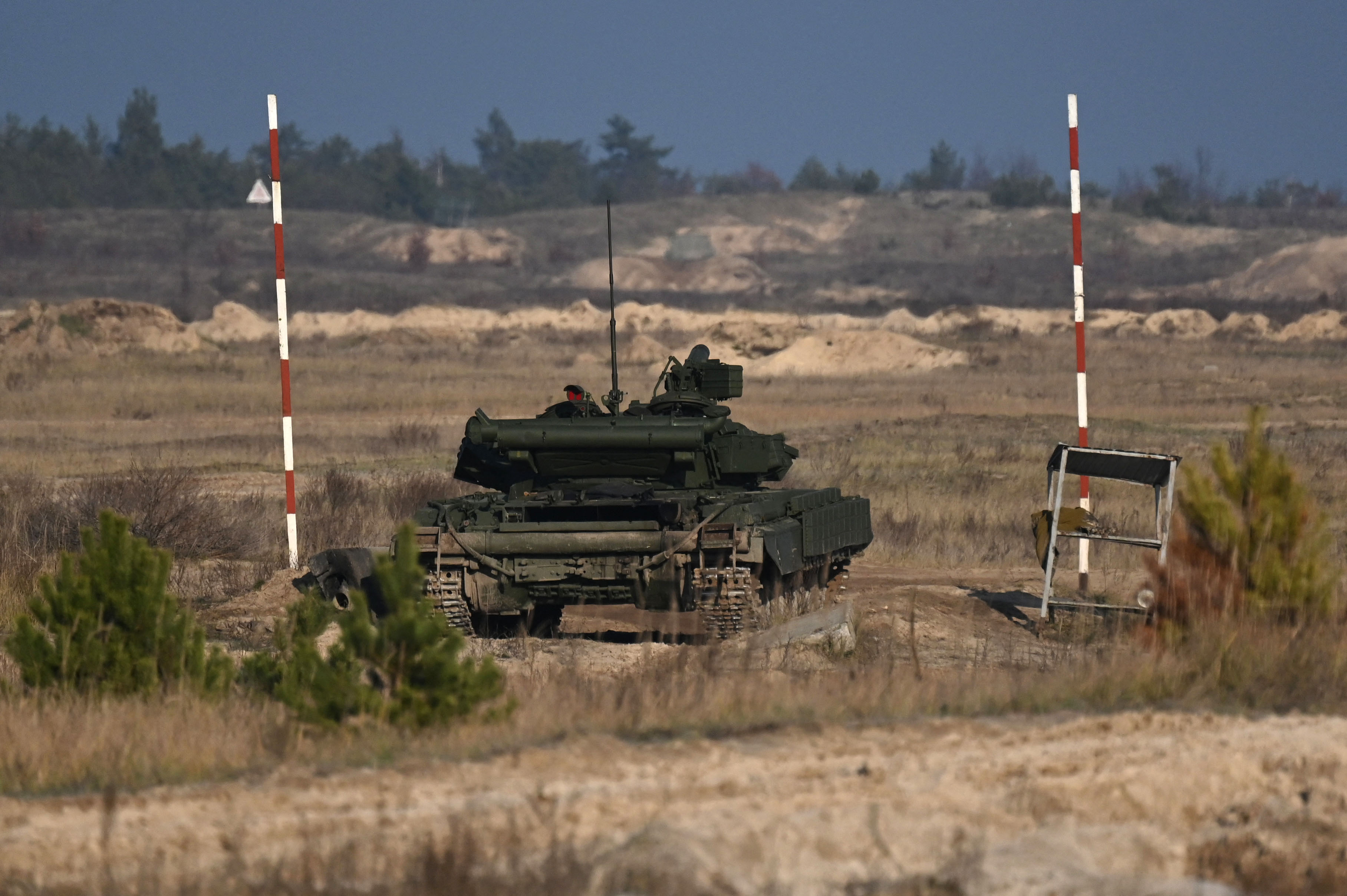 Lavrov defende que a Ucrnia tem de ser ''desmilitarizada'' (Crdito: INA FASSBENDER / AFP)
