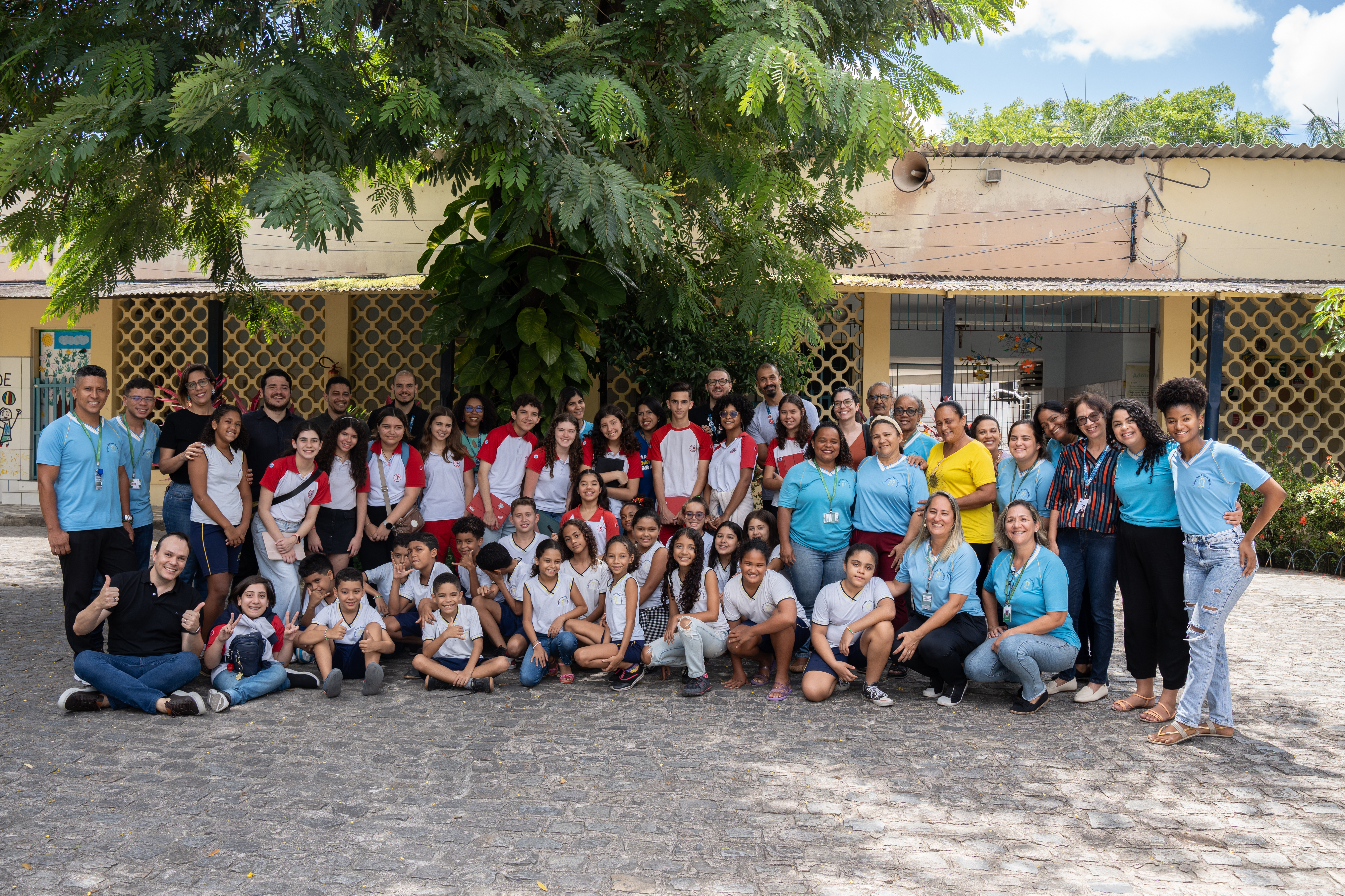 A unio dos os alunos de ambas as instituies estimula a criatividade das crianas e adolescentes (Divulgao/ABA School)