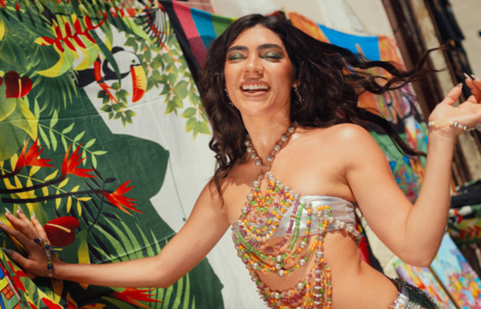 Oriunda do Recife, Ananda explora o pagode baiano em 'Muvuka' (Crdito: Juliana Ferrer)