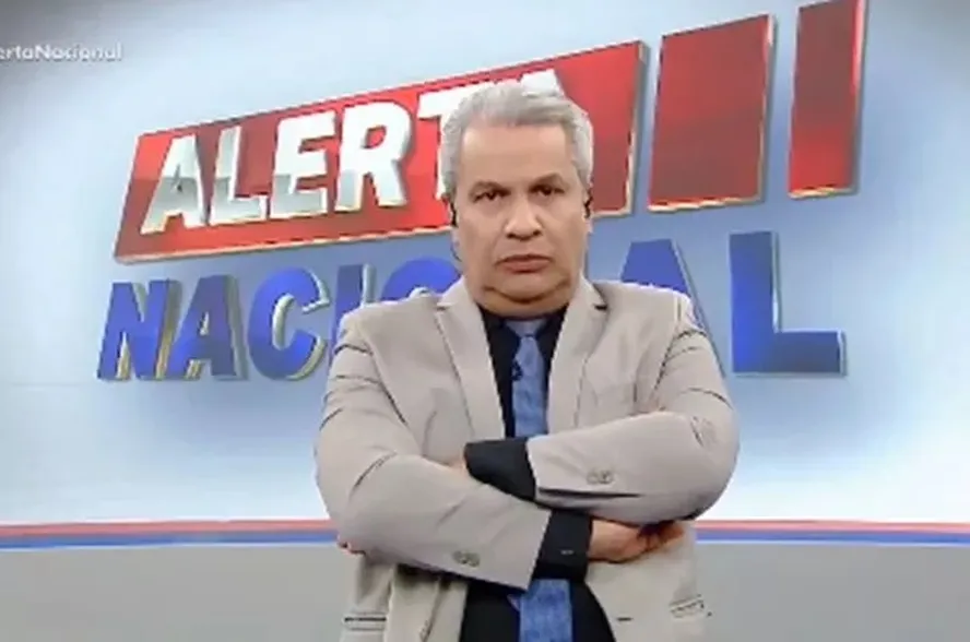 Apresentador Sikra Jr (foto: Reproduo/RedeTV!)