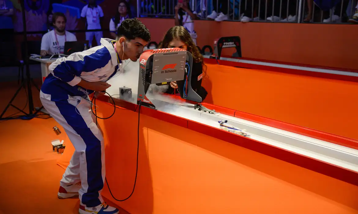 Mundial de Robtica da FIRST ocorre anualmente e rene 15 mil estudantes de 6 a 19 anos de 50 pases (Foto: Tomaz Silva/Agncia Brasil)