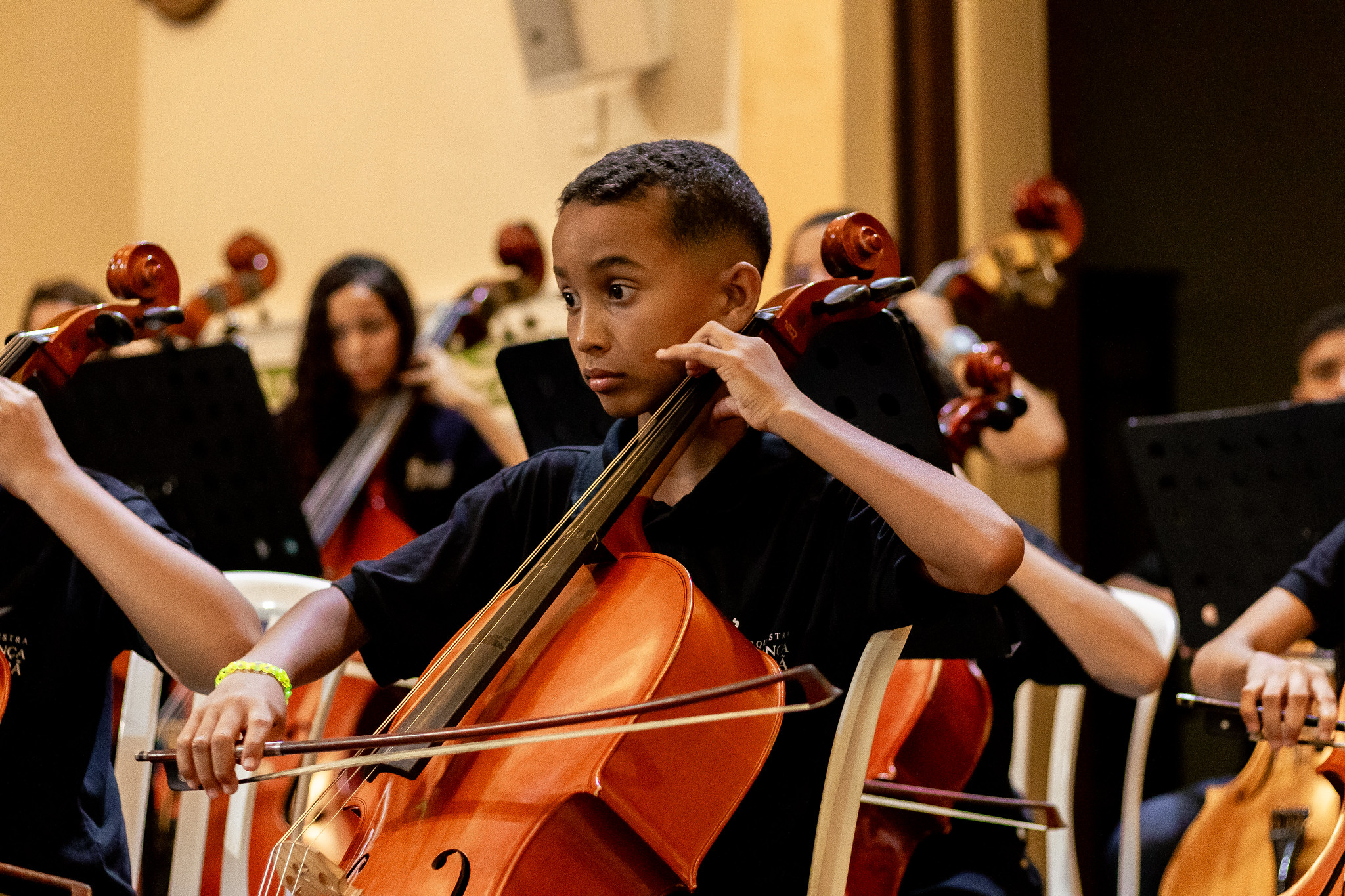 Orquestra Infantil, que reúne alunos de nível iniciante de instrumentos de cordas (Augusto Cataldi/Ascom OCC) Orquestra Infantil, que reúne alunos de nível iniciante de instrumentos de cordas (Augusto Cataldi/Ascom OCC)