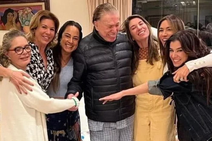 Um dos maiores nomes da histria da TV brasileira, Silvio, morreu aos 93 anos, na madrugada deste sbado (17/8), aps ser internado no Hospital Albert Einstein, em So Paulo (Foto: Reproduo/Instagram)