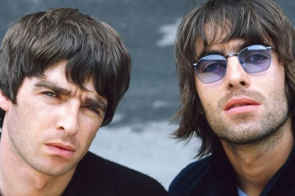 Os irmãos Liam Gallagher e Noel Gallagher, do Oasis (Crédito: Reprodução) Os irmãos Liam Gallagher e Noel Gallagher, do Oasis (Crédito: Reprodução)