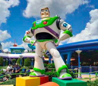 Buzz Lightyear na área dedicada a Toy Story (CLEODON COELHO/DP FOTO) Buzz Lightyear na área dedicada a Toy Story (CLEODON COELHO/DP FOTO)