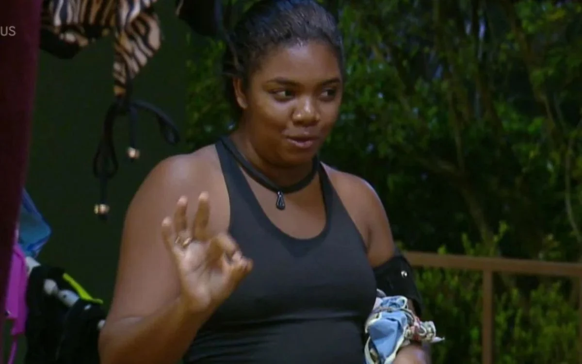 Raquel afirmou que pediria um teste de gravidez  produo do reality show  (foto: Reproduo/Record )
