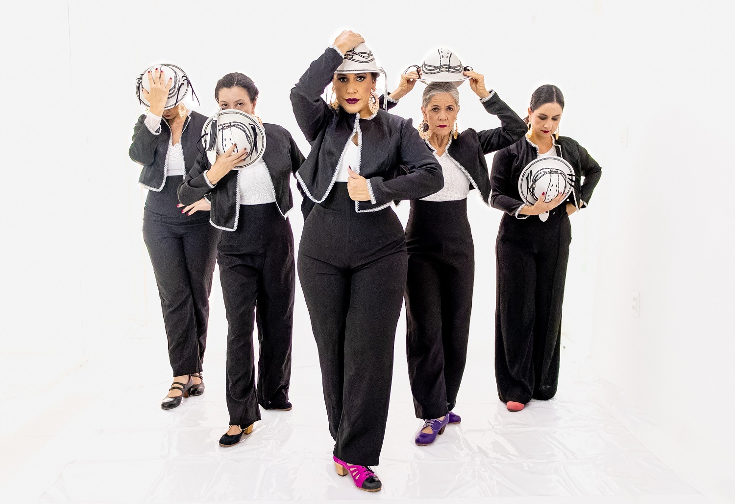 Concebido pela fundadora da escola de flamenco Flamencura, Rafaela Wanderley, LauD é apresentado em três atos (Divulgação) Concebido pela fundadora da escola de flamenco Flamencura, Rafaela Wanderley, LauD é apresentado em três atos (Divulgação)