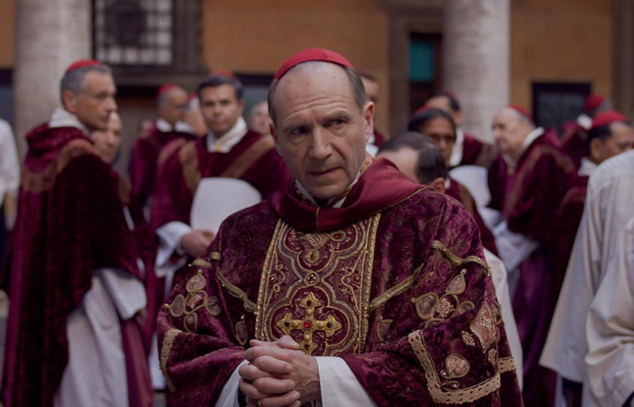  (Atuao de Ralph Fiennes  um dos pontos altos do filme (Diamond Films/Divulgao))