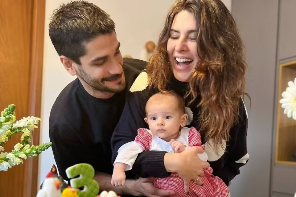 Fernanda Paes Leme, Victor Sampaio e Pilar (Crédito: Reprodução/Instagram) Fernanda Paes Leme, Victor Sampaio e Pilar (Crédito: Reprodução/Instagram)