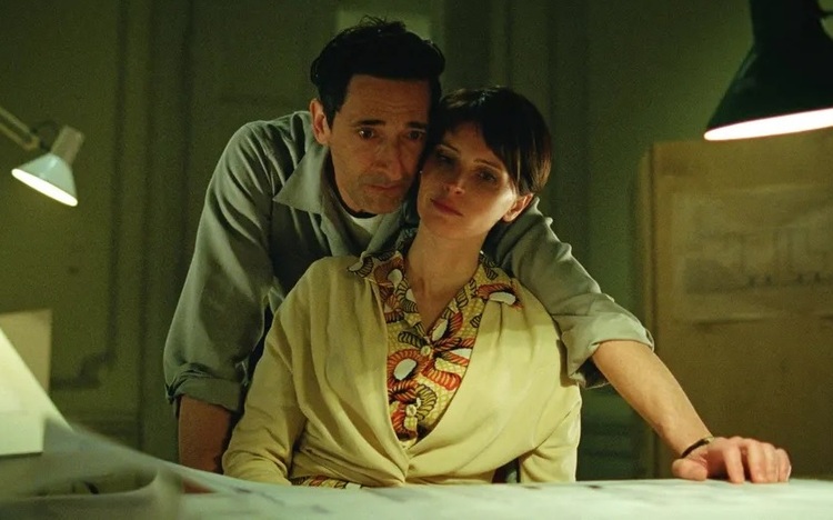  (Adrien Brody concorre ao Oscar de Melhor Ator e Felicity Jones, a Melhor Atriz Coadjuvante (Universal/Divulgao))