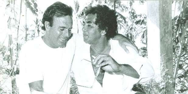 Julio Iglesias se rendeu ao Rei (Fernando Gusmo/Divulgao )