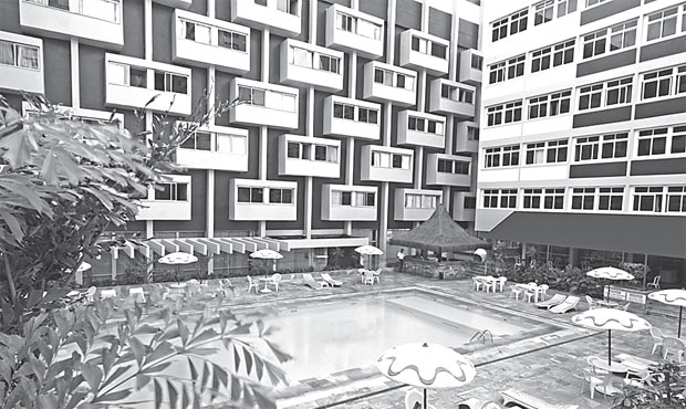 Piscina do Recife Monte Hotel tem profundidades que vo de 0,6ma 2,6m (RECIFE MONTE HOTEL/DIVULGAO)