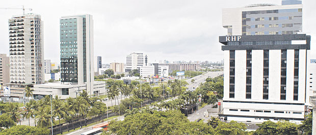 Polo mdico do estado, estabelecido basicamente no Recife, emprega 105 mil pessoas, direta e indiretamente (Julio Jacobina/DP)